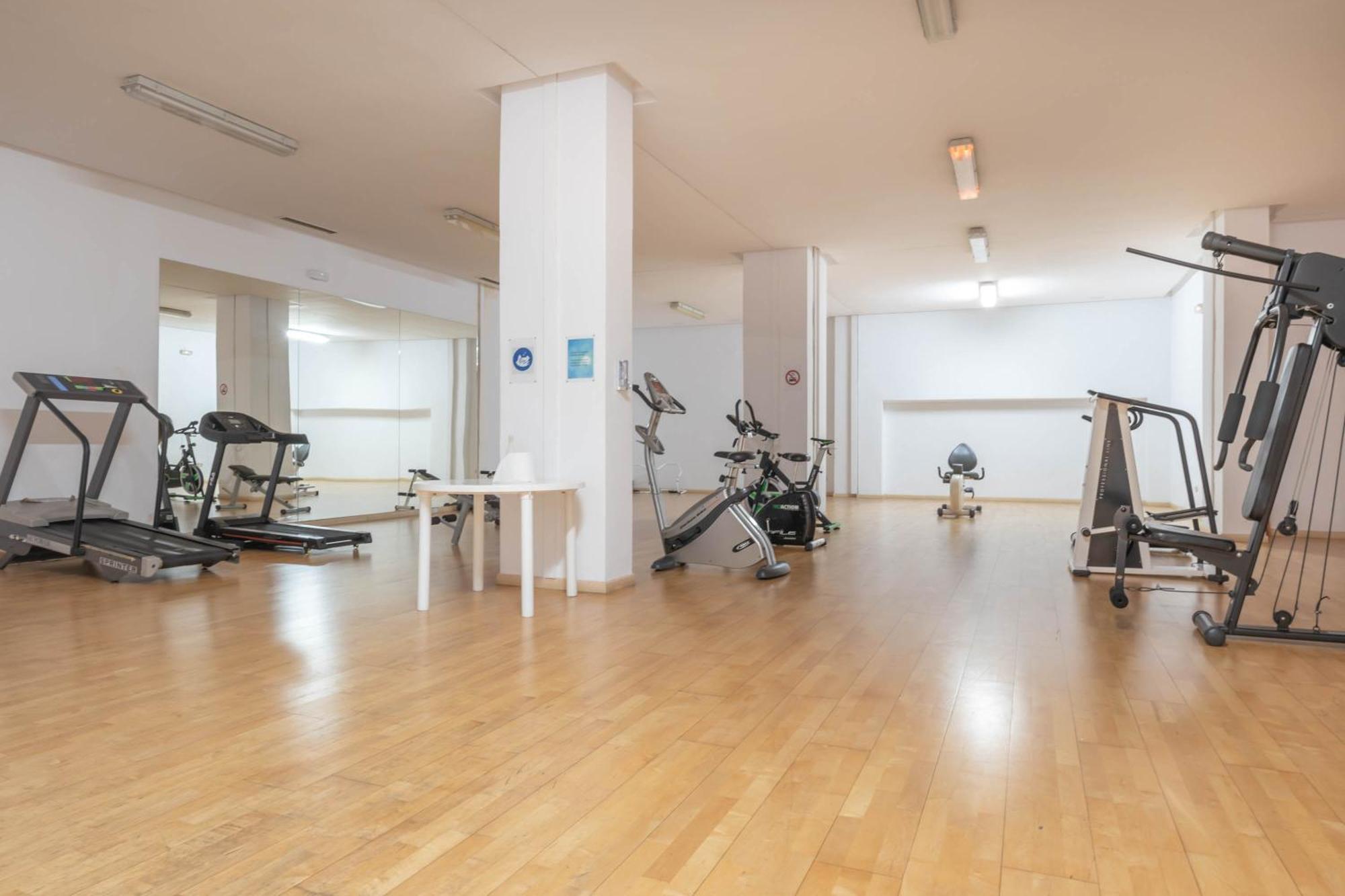 Marina Banus Lll Apartament